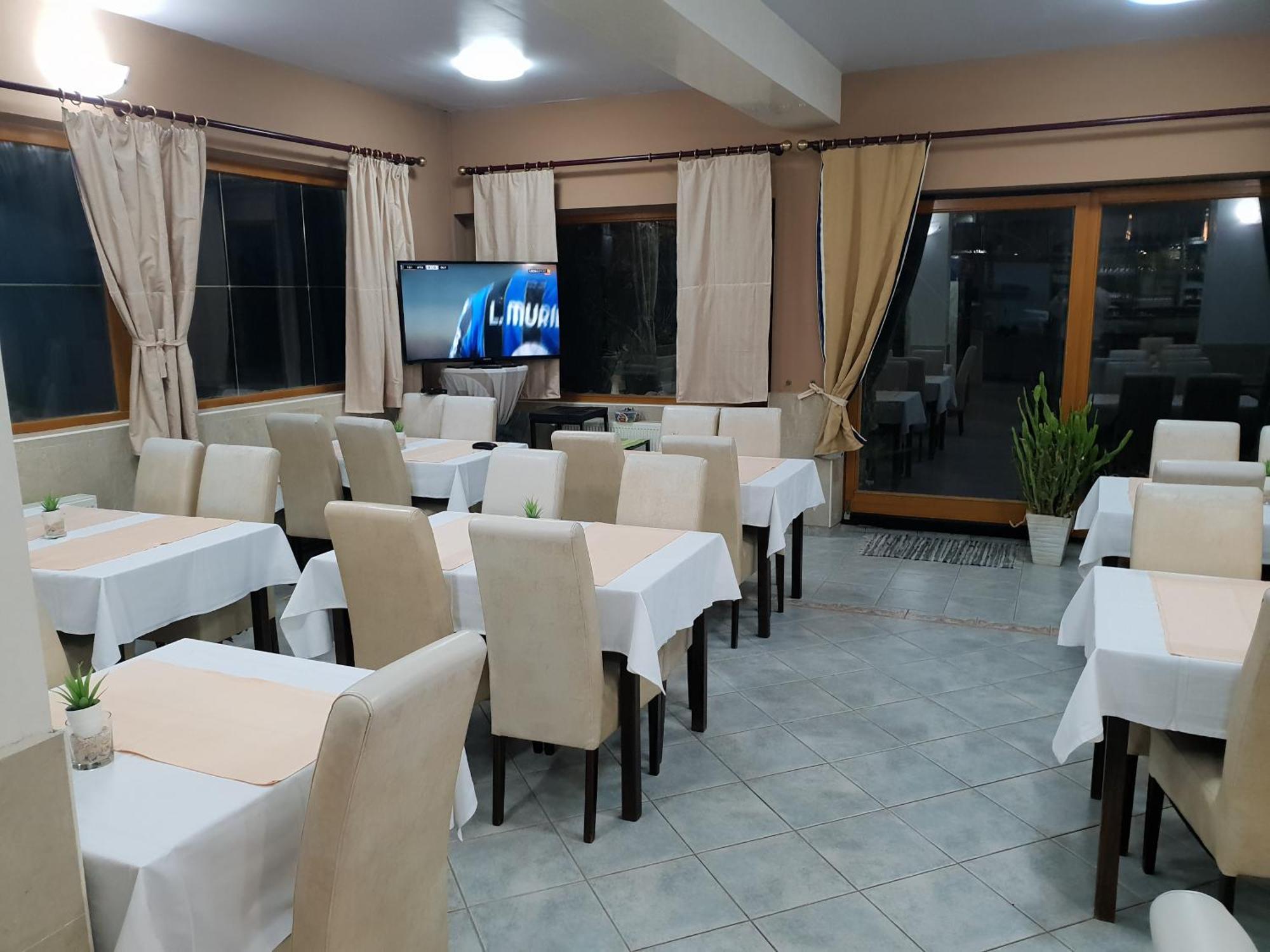 Pansion Laguna Метайна Экстерьер фото